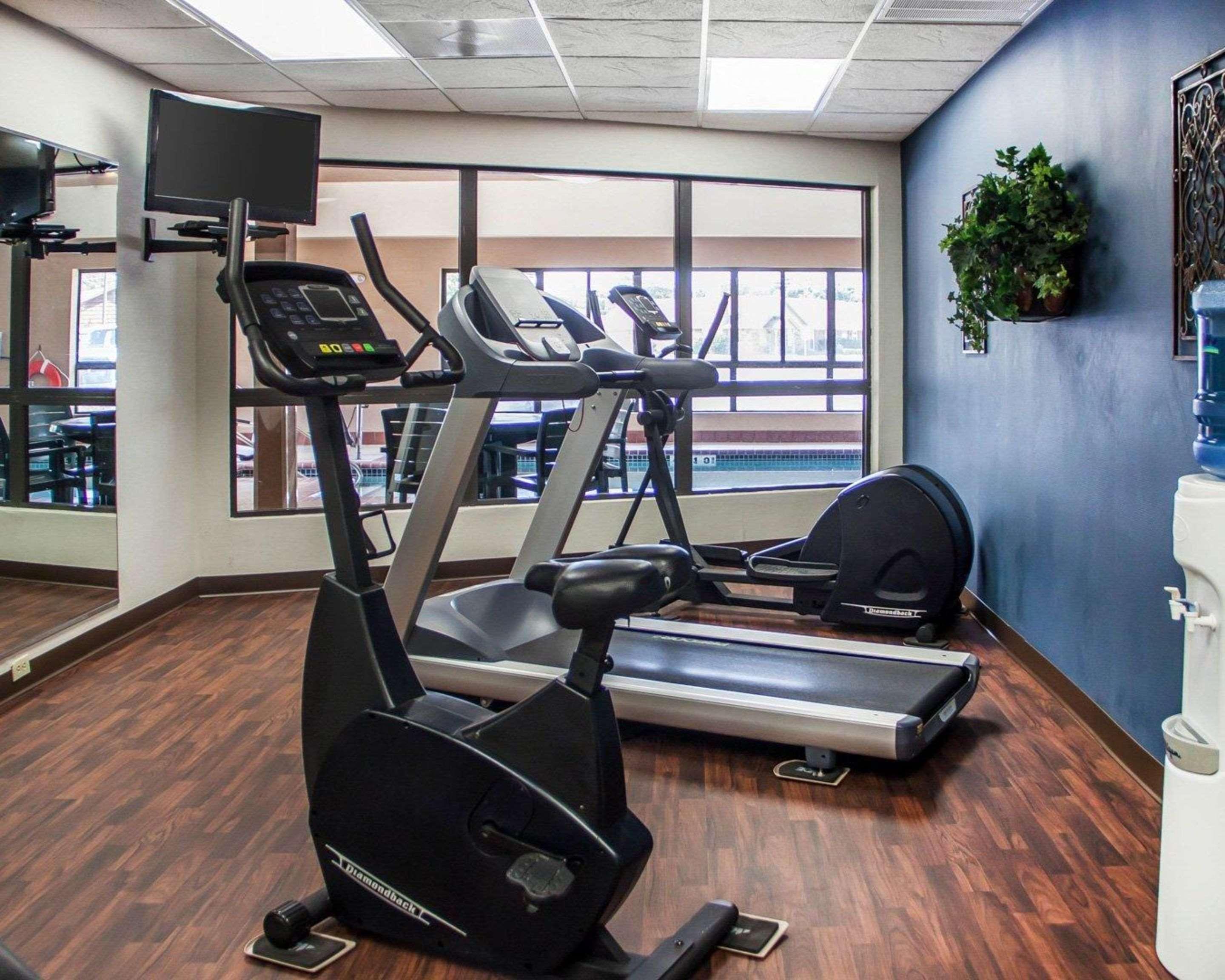 Holiday Inn Express & Suites Weatherford By Ihg Екстериор снимка